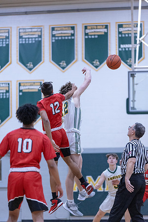 Elyria vs Amherst20220211-6182