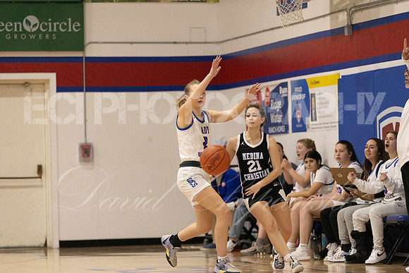 Medina Christian vs Open Door20240104-1058