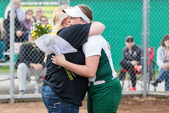 281720200422-North Olmsted vs Amherst0000