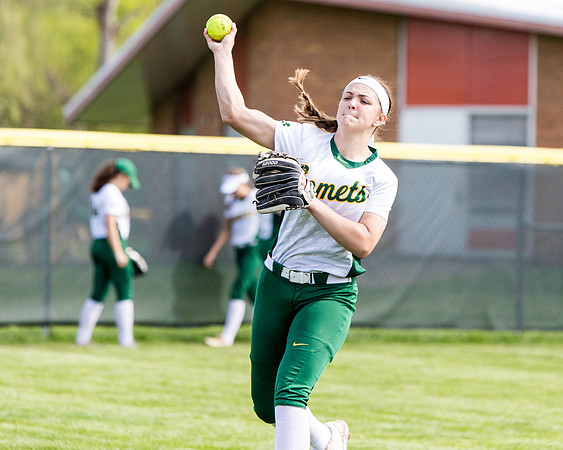 283620200422-North Olmsted vs Amherst0000