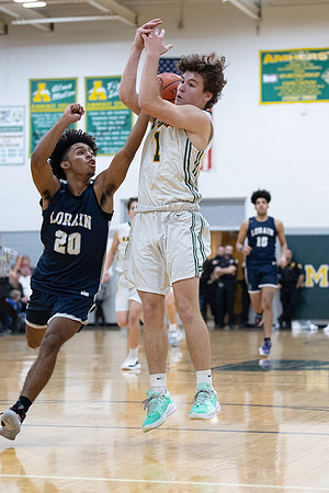 Lorain vs Amherst20211214-0874