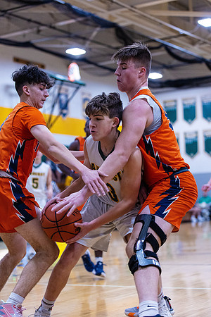 Berea Midpark vs Amherst20211230-3052