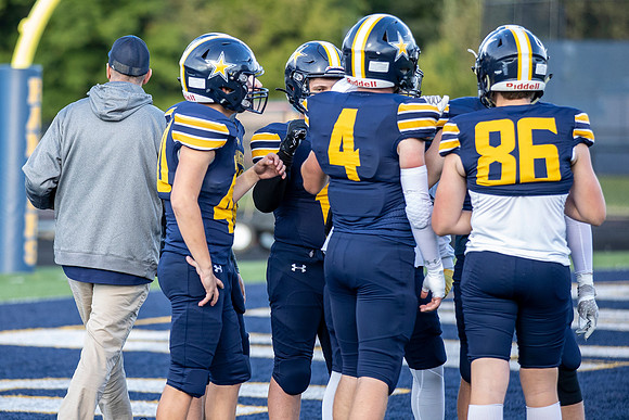 Elyria vs North Ridgeville20220930-3475
